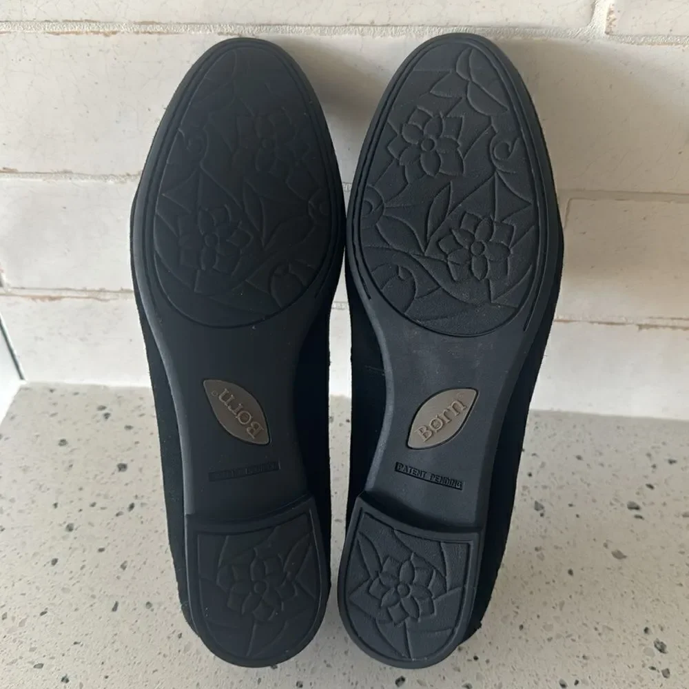 Born Women’s Black Suede Leather Slip On Loafers Flats Tassel Details Size 8.5M